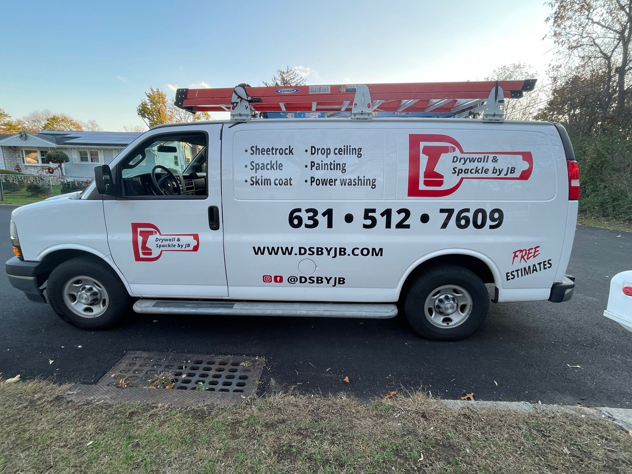 Eduquemedia_Vehicle Signage / JB